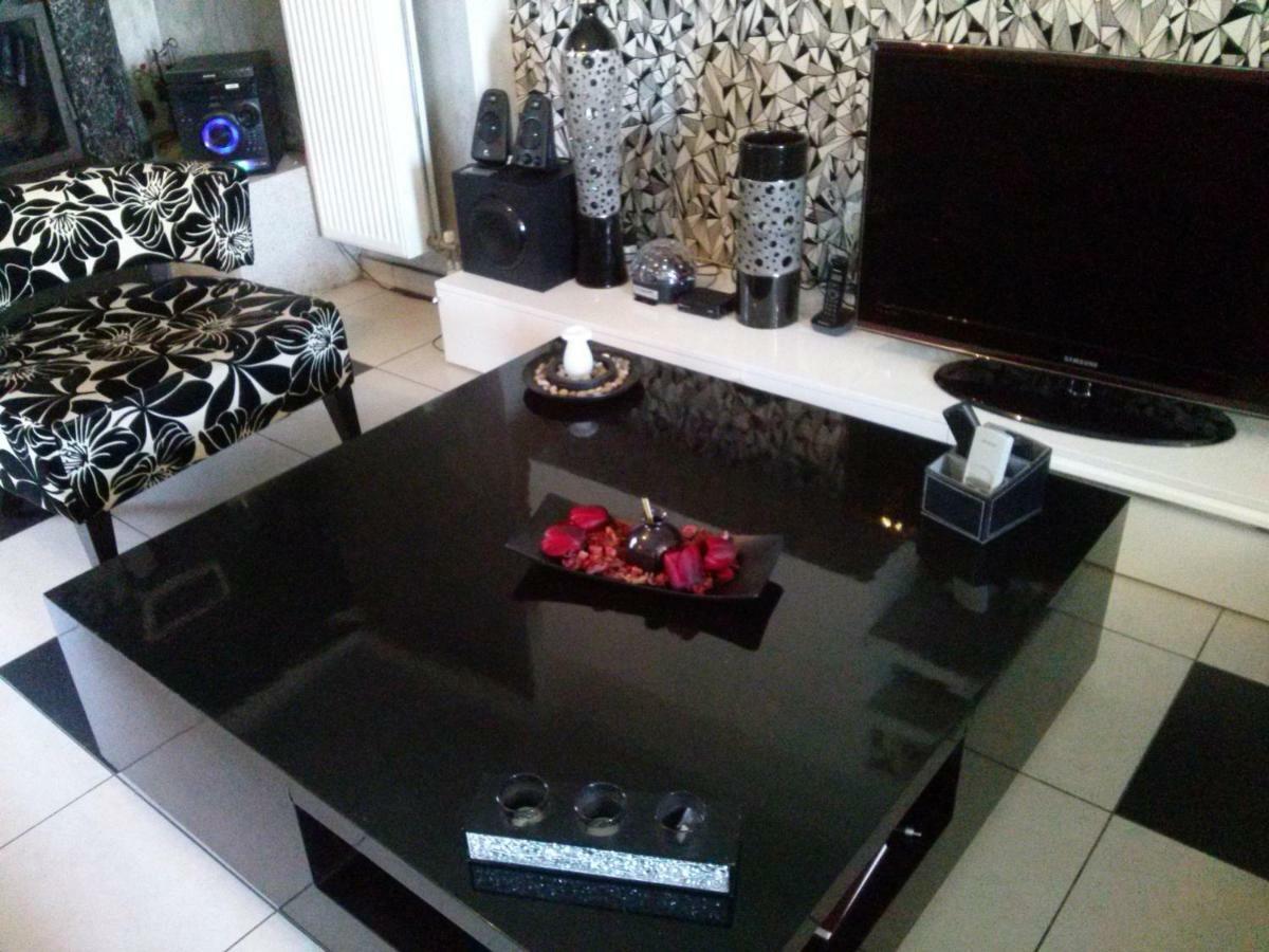 Greek Hospitality 2 Apartment เอเธนส์ ภายนอก รูปภาพ