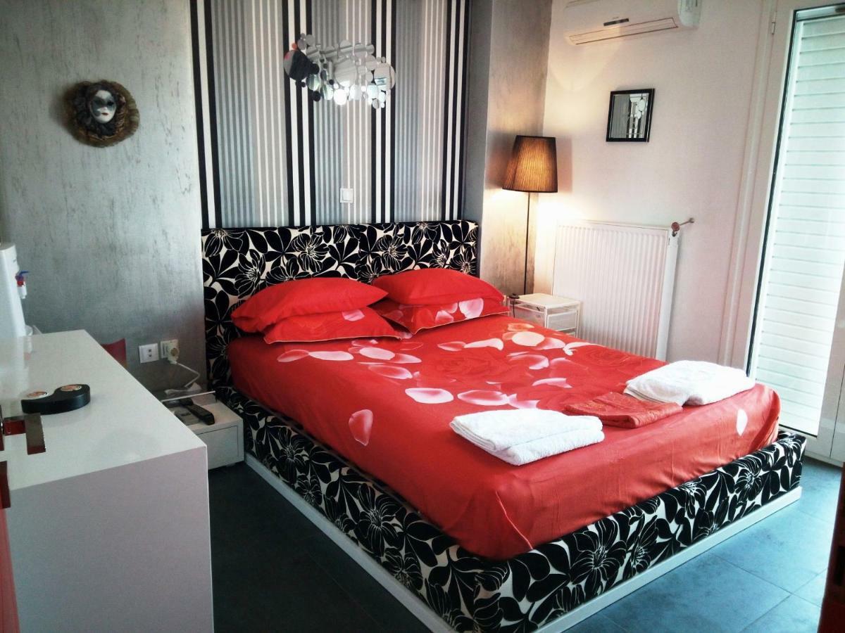 Greek Hospitality 2 Apartment เอเธนส์ ภายนอก รูปภาพ