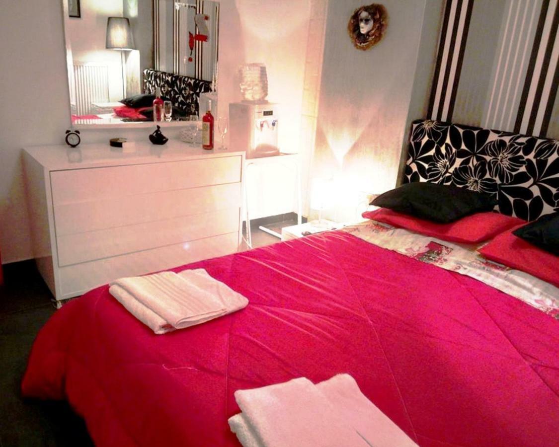 Greek Hospitality 2 Apartment เอเธนส์ ภายนอก รูปภาพ