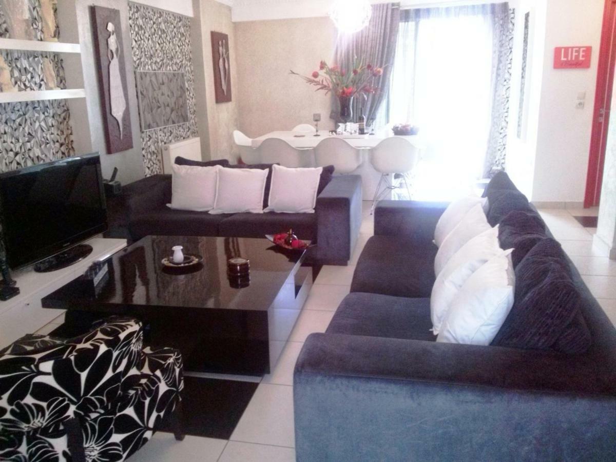 Greek Hospitality 2 Apartment เอเธนส์ ภายนอก รูปภาพ