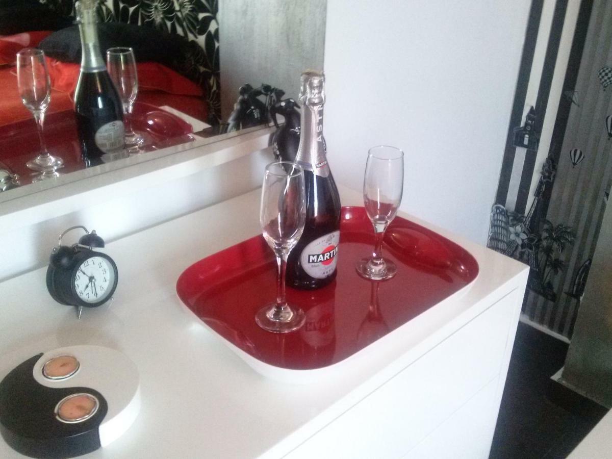 Greek Hospitality 2 Apartment เอเธนส์ ภายนอก รูปภาพ
